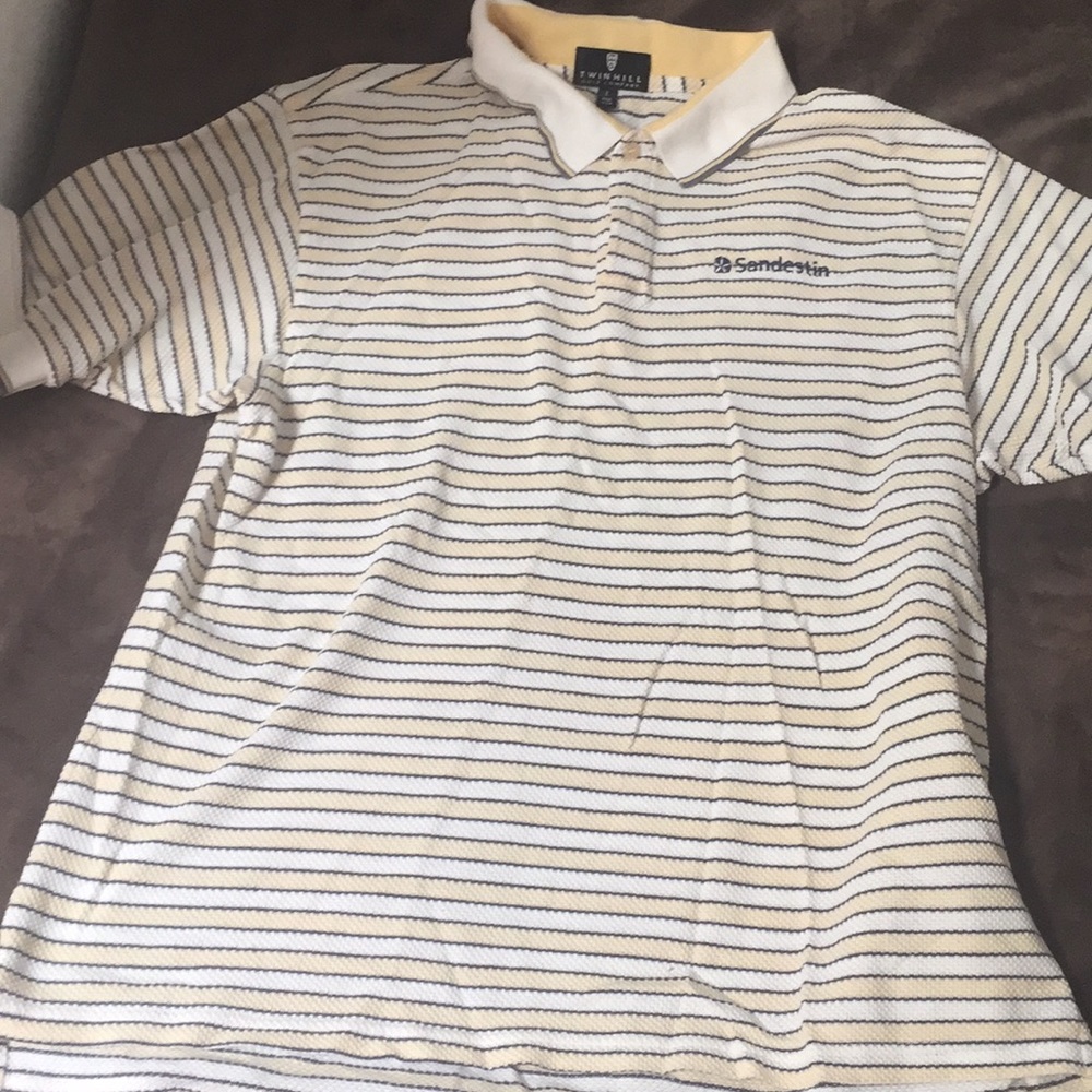Men’s golf shirt